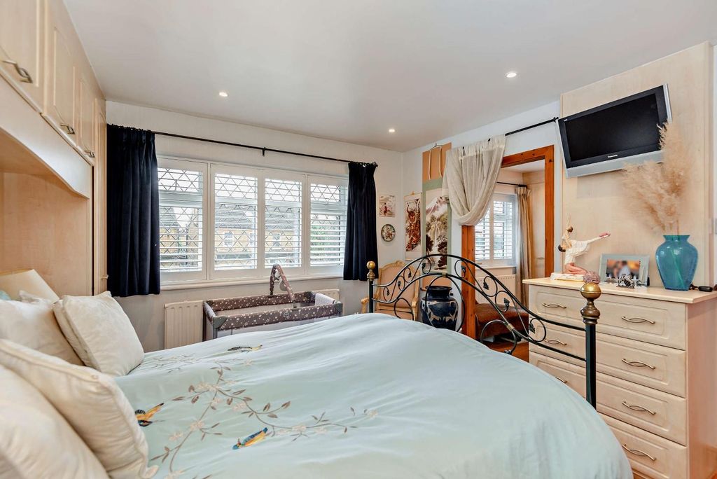 Additional image 21 of 4 bed detached house for saleClockhouse Lane, Ashford TW15