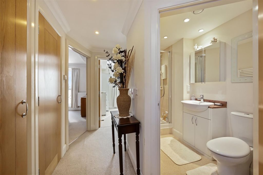 Additional image 16 of 2 bed flat for saleSteyne Gardens, Worthing BN11