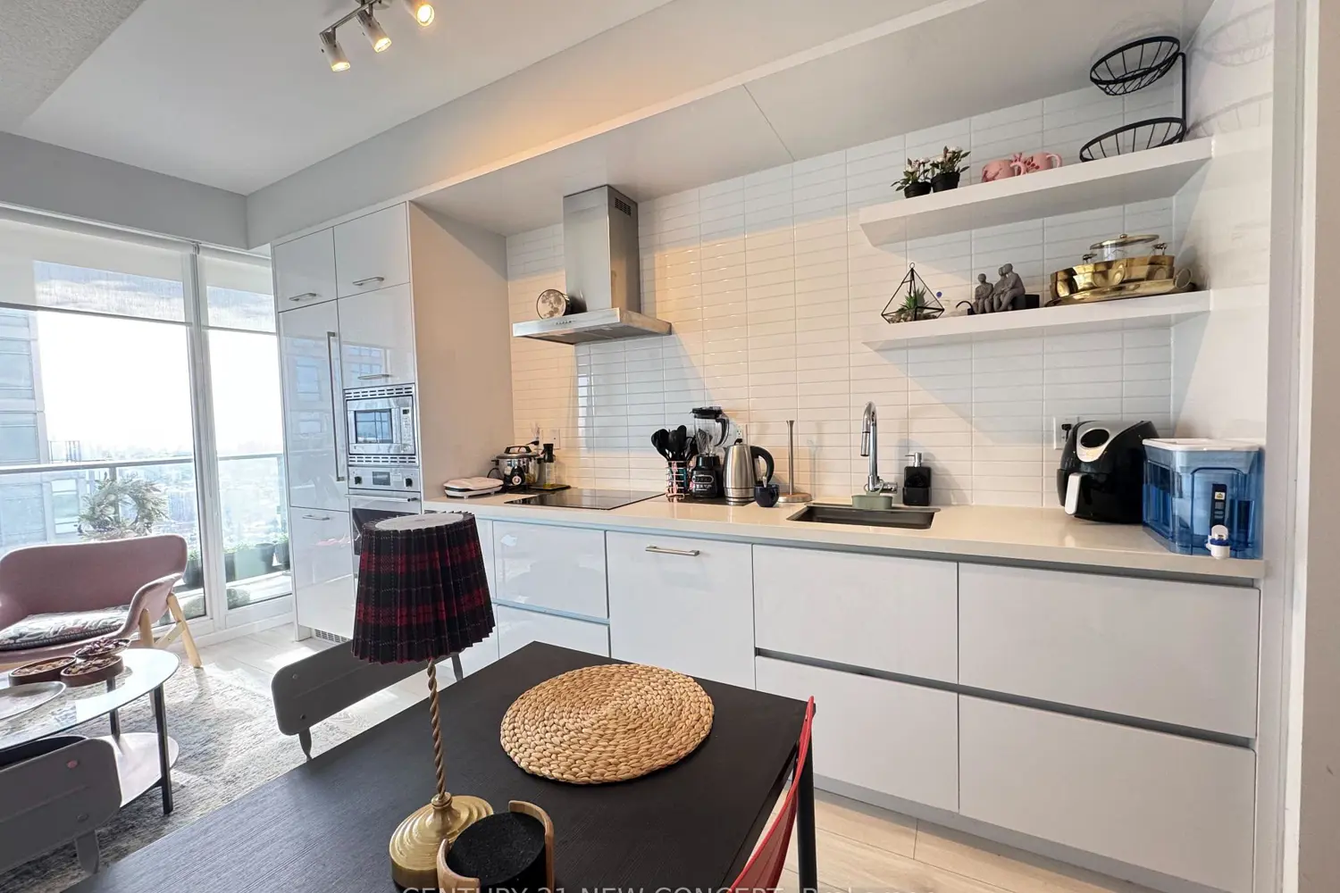 Additional image 11 of 2221 Yonge Street 4206