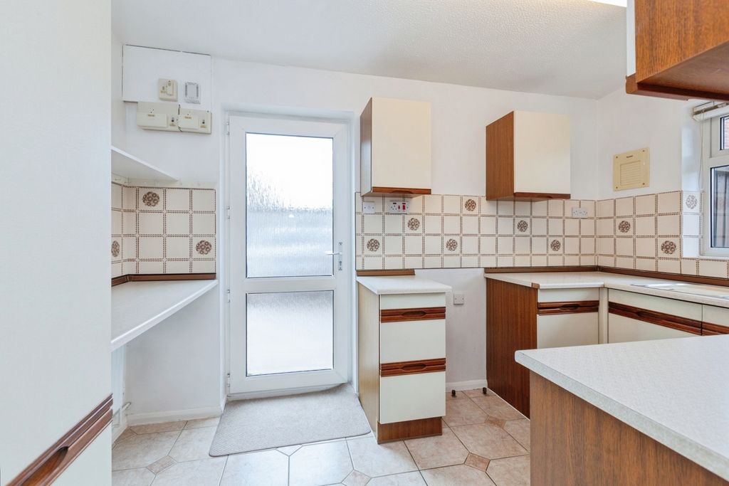 Additional image 4 of 2 bed bungalow for saleWinterton Close, Thurmaston, Leicester, Leicestershire LE4
