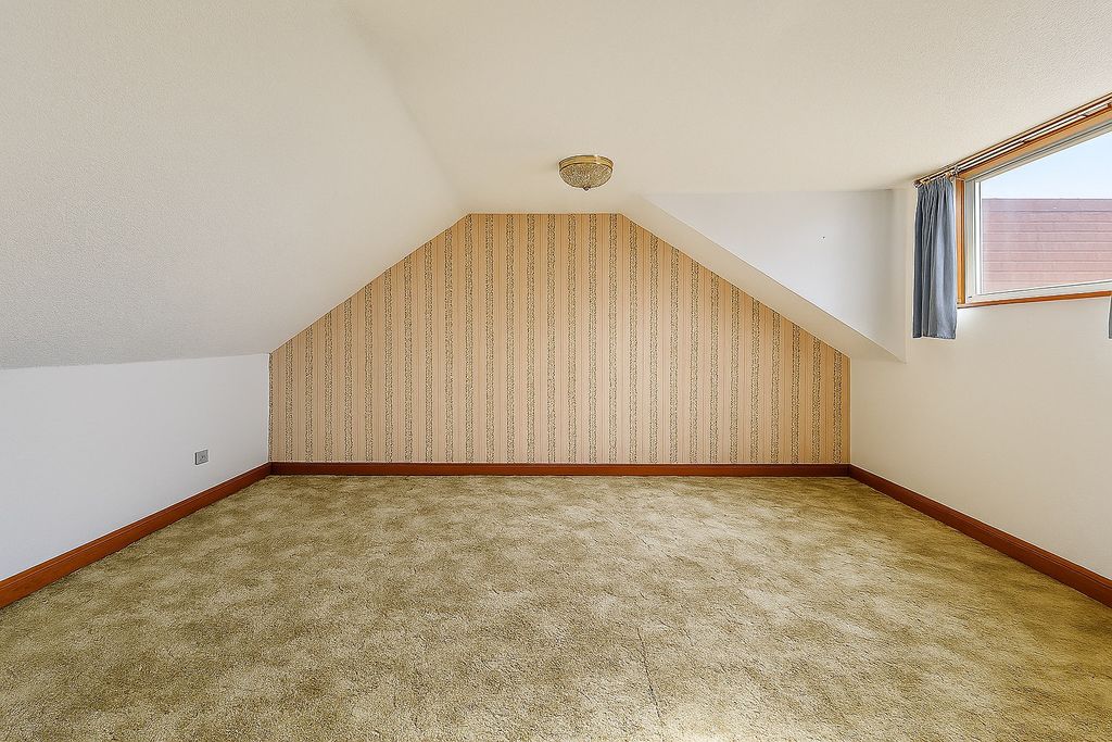 Additional image 13 of 4 bed end terrace house for saleStride Avenue, Portsmouth PO3