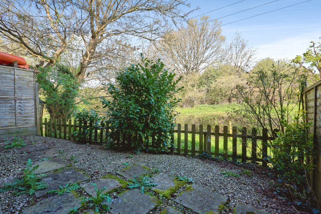 Additional image 12 of 1 bed maisonette for saleSylvan Drive, Newport, Isle Of Wight PO30