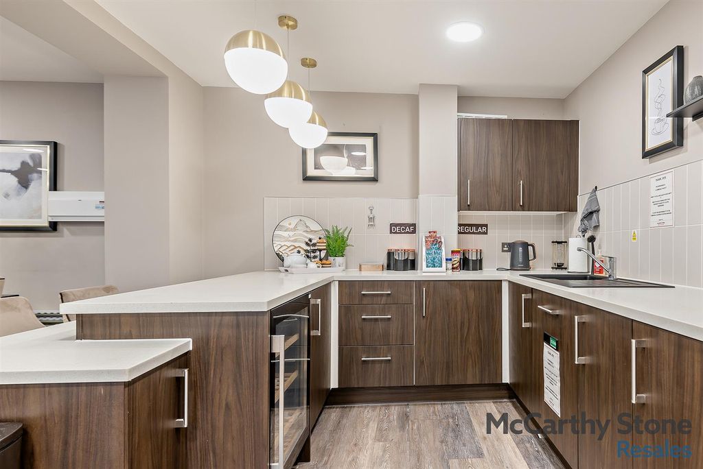 Additional image 21 of 1 bed flat for sale8 Hampton Place, Hampton Close, Southampton SO15