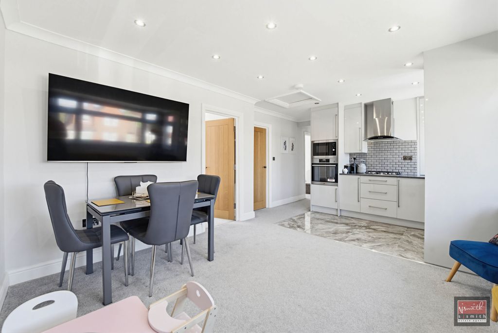 Additional image 5 of 3 bed maisonette for saleGlenfield Road, Ashford TW15
