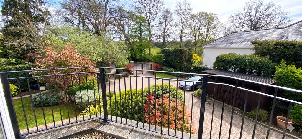 Additional image 11 of 2 bed flat for saleChasemount, Snows Ride, Windlesham GU20