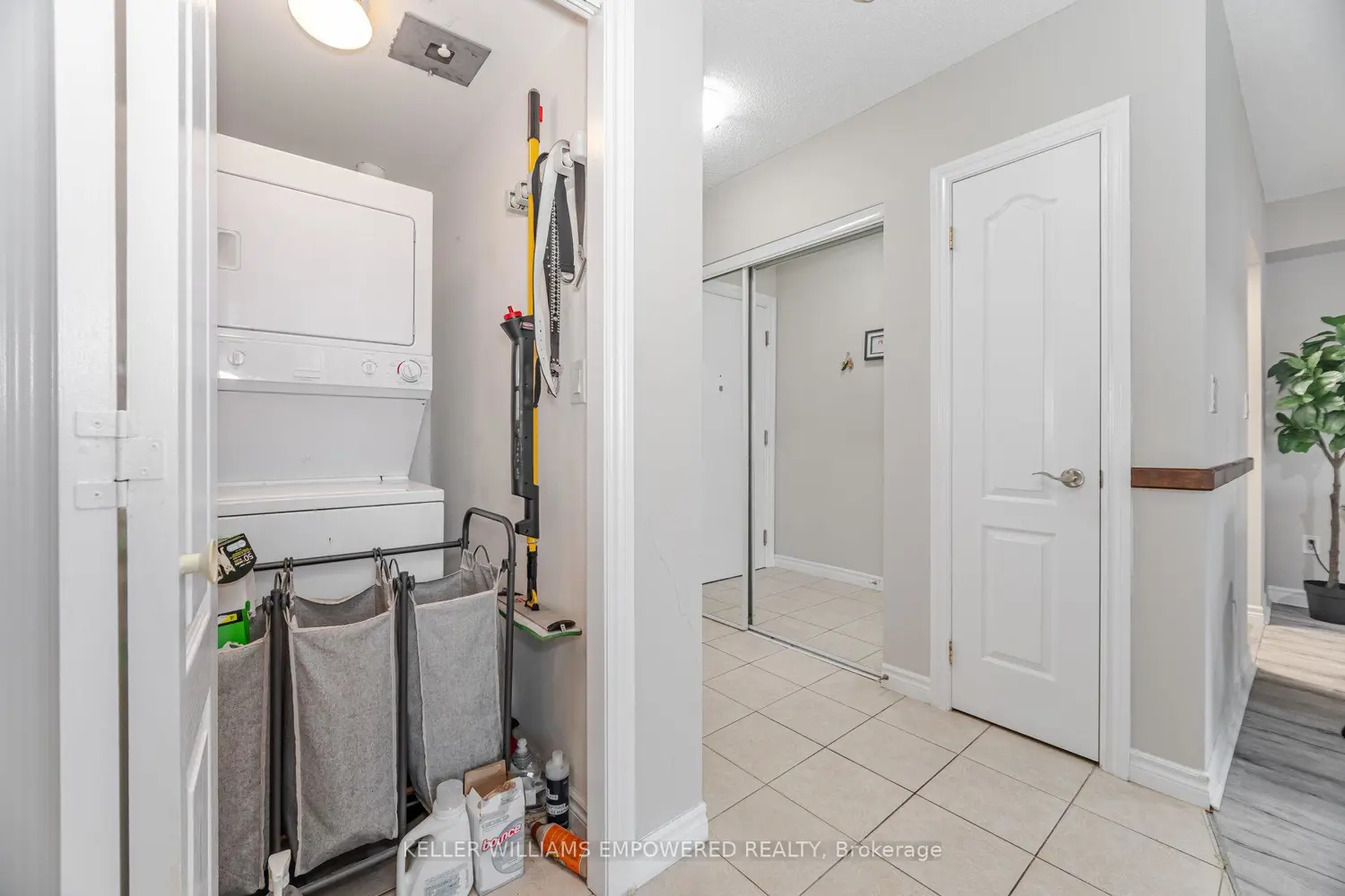 Additional image 12 of 2088 Lawrence Avenue 410