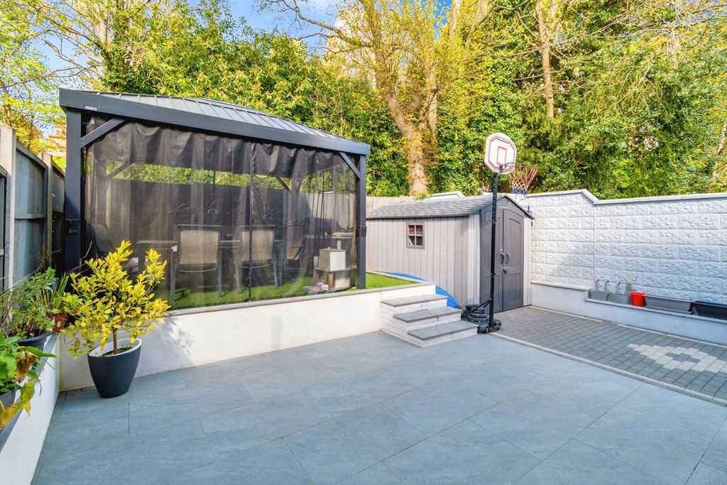 Additional image 26 of 3 bed semi-detached house for saleOsborne Road South, Southampton, Hampshire SO17