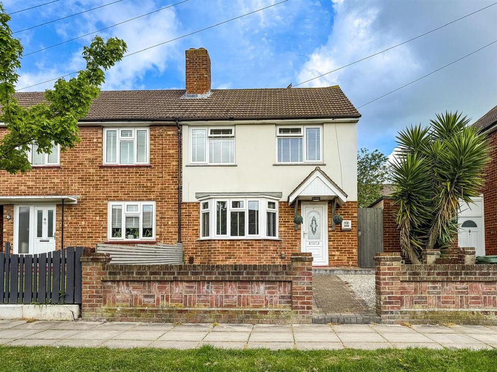 2 bed end terrace house for saleChaucer Avenue, Paulsgrove PO6