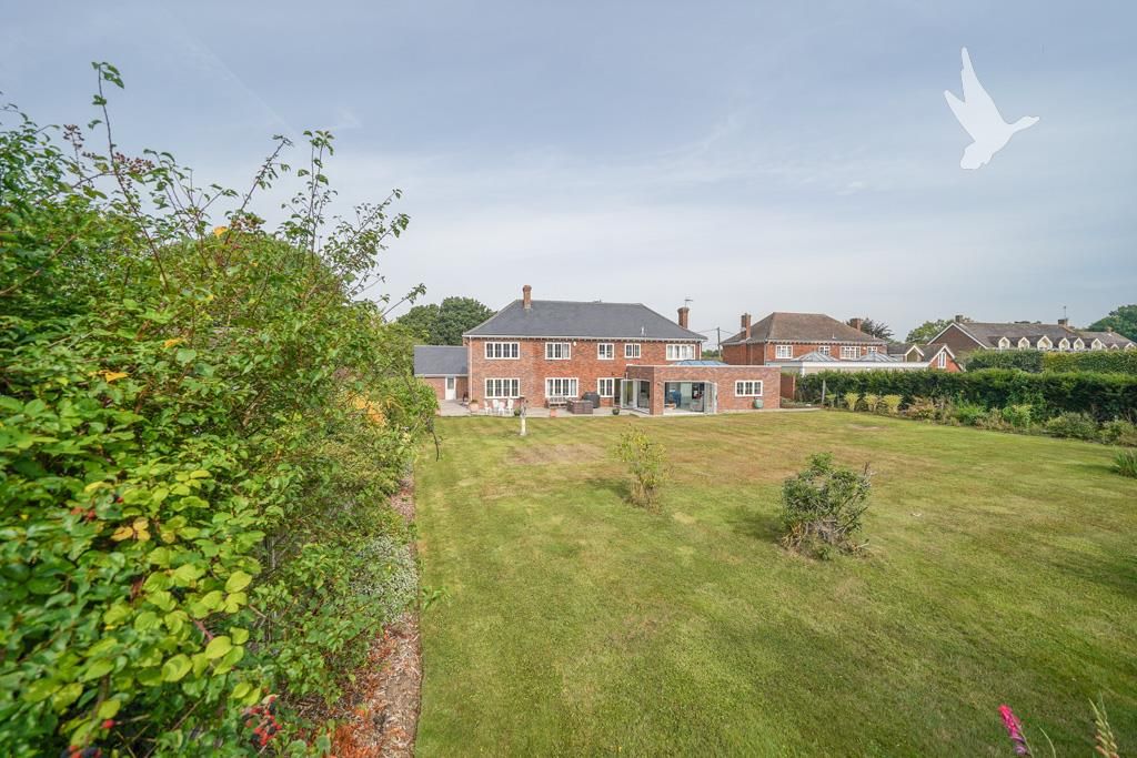 4 bed detached house for saleCarters Lane, Wickham Bishops CM8 photo 2
