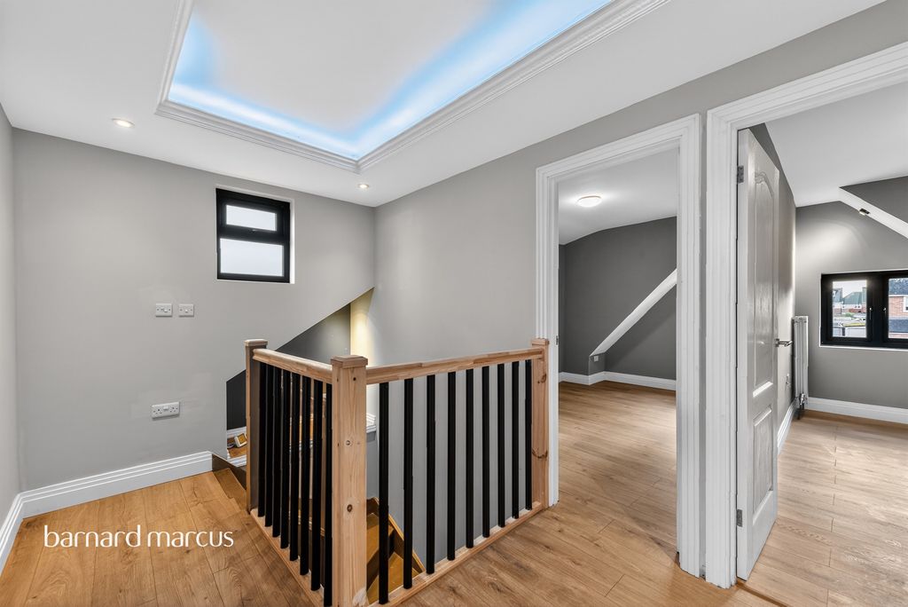 Additional image 9 of 5 bed detached house for saleFeltham Hill Road, Ashford TW15