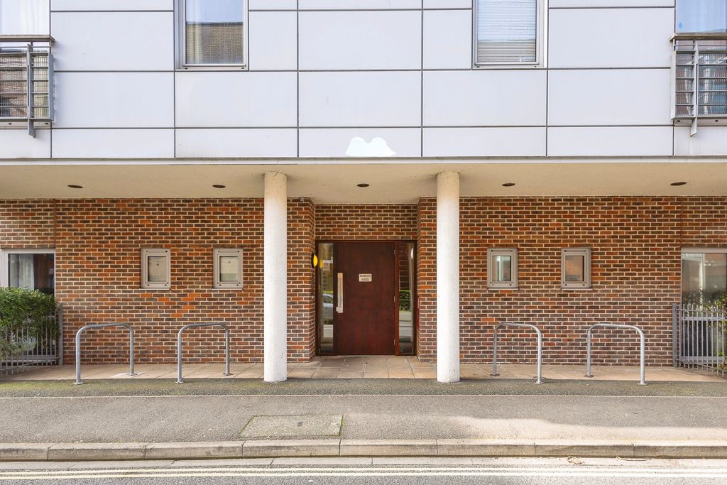 Additional image 16 of 2 bed flat for saleHamburg House, Portsmouth PO1