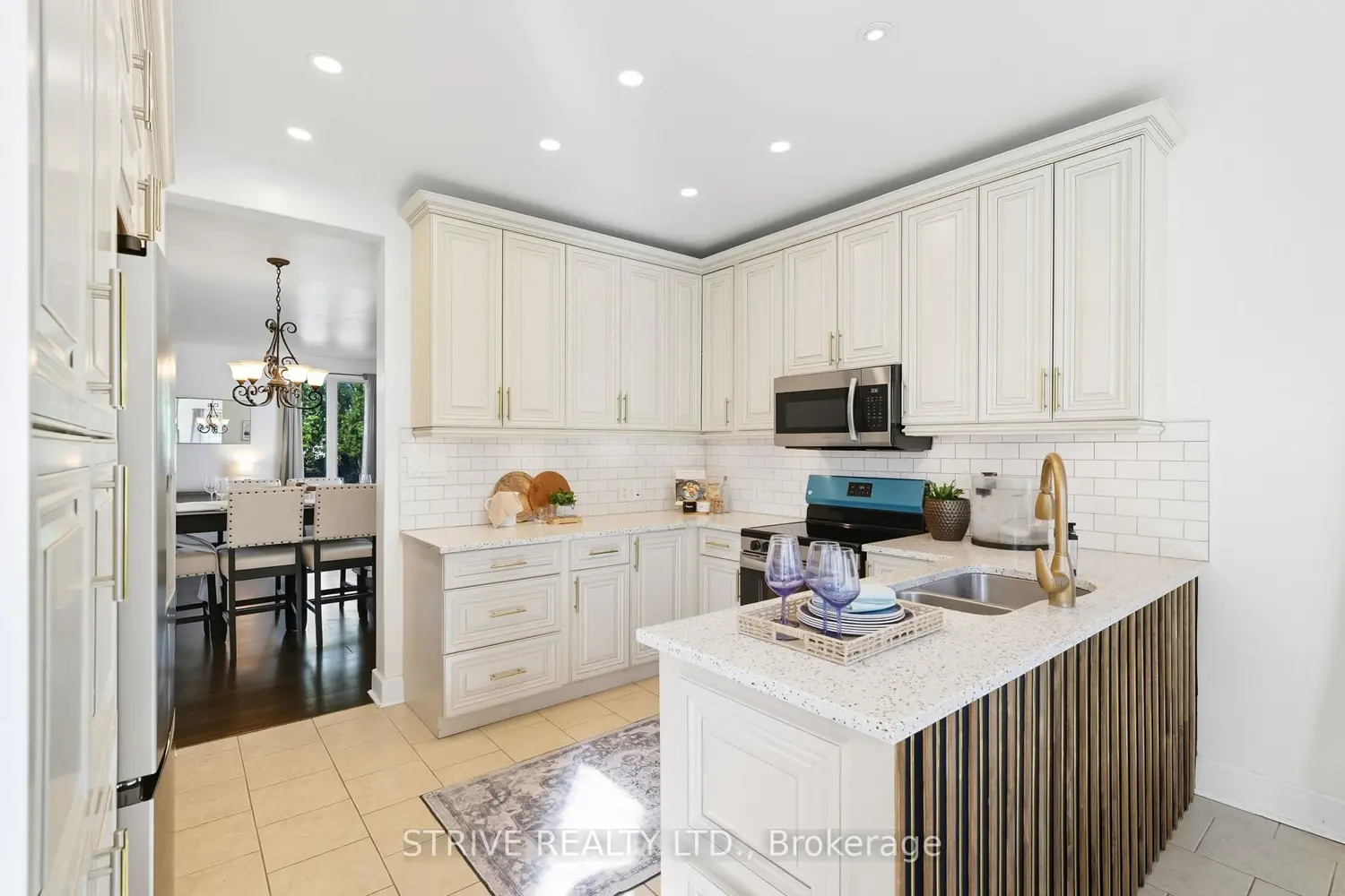 Additional image 8 of 165 Bayshore Drive