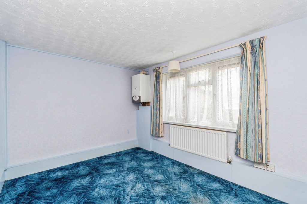 Additional image 13 of 2 bed flat for saleSt. James Close, Southampton SO15
