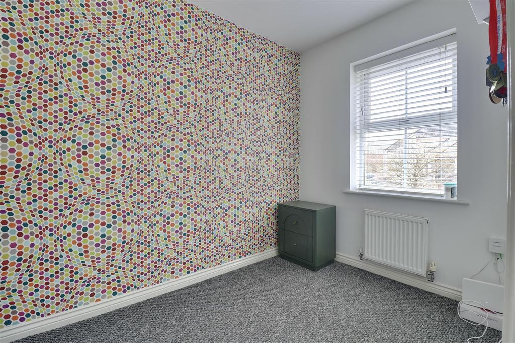 Additional image 13 of 4 bed town house for saleEast Shore Way, Portsmouth PO3