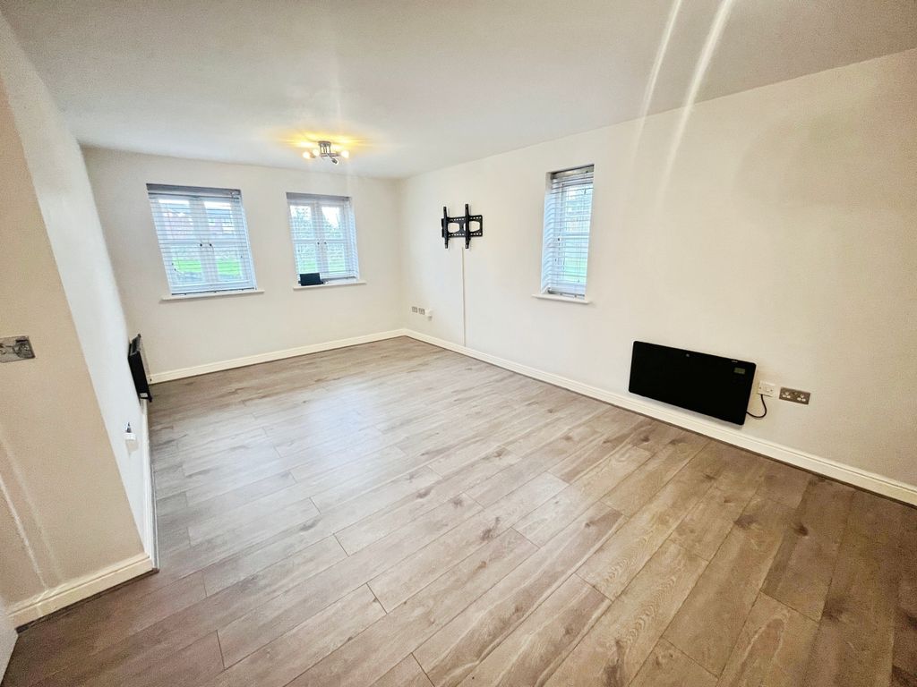 Additional image 8 of 2 bed flat for saleGas Street, Platt Bridge, Wigan WN2