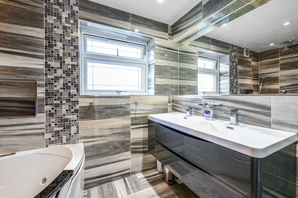 Additional image 12 of 6 bed semi-detached house for saleAshford, Surrey TW15