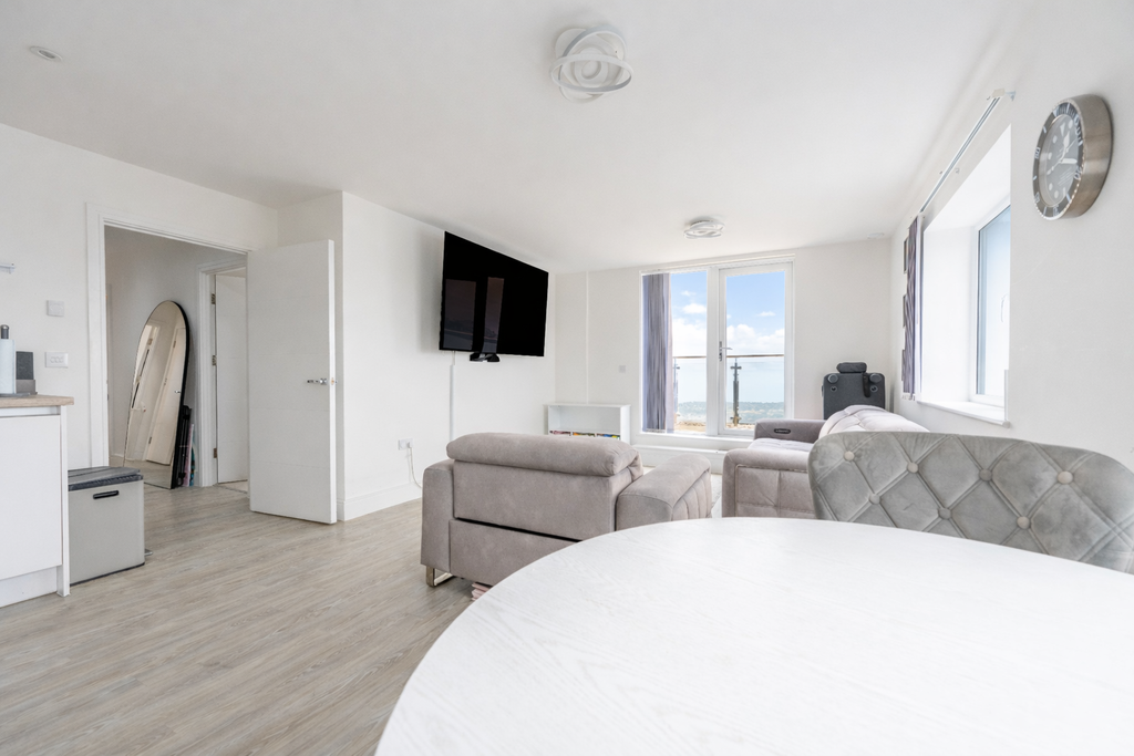 Additional image 12 of 3 bed flat for saleGranada House, Meridian Way, Southampton SO14