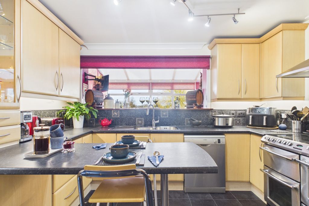 Additional image 12 of 4 bed detached house for sale14 Grove Park Burbage, Burbage, Hinckley LE10