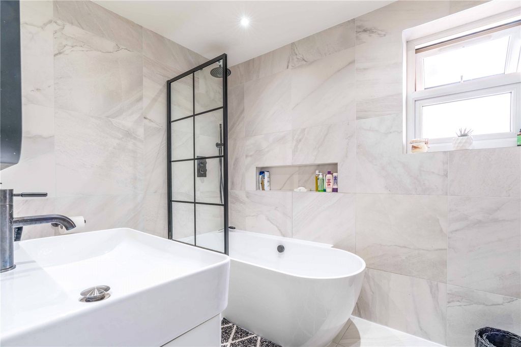 Additional image 13 of 5 bed semi-detached house for saleKings Avenue, Woodford Green IG8