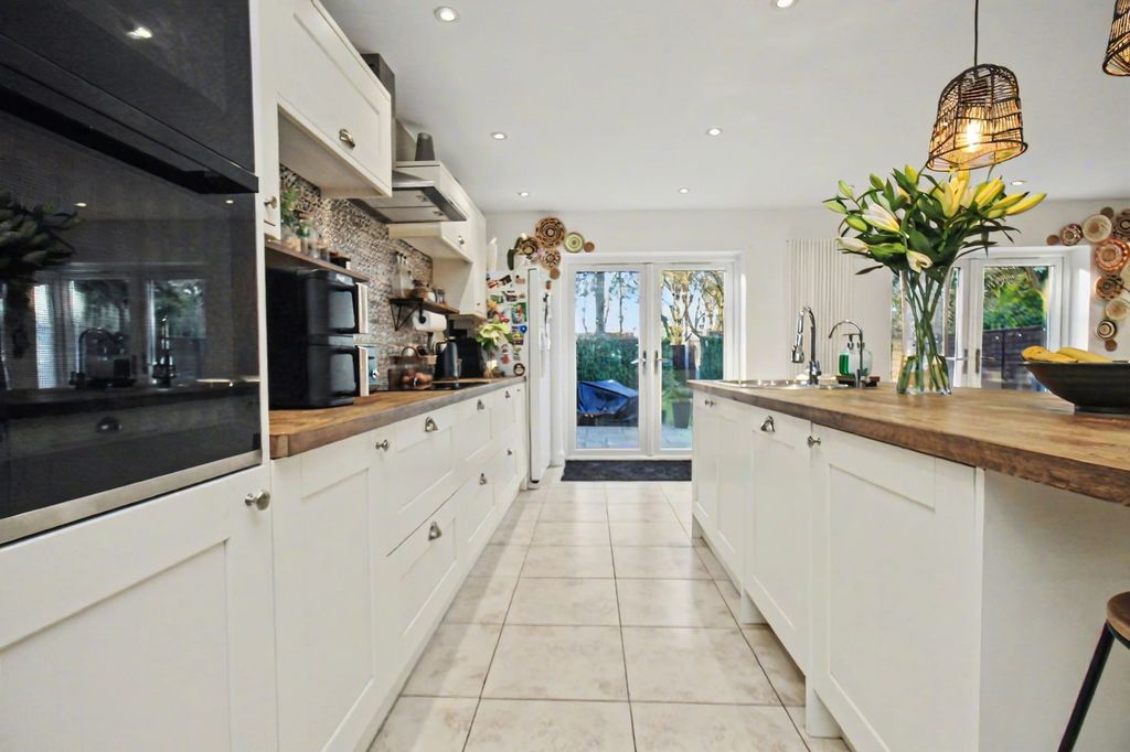 Additional image 3 of 4 bed detached bungalow for saleMaxwell Road, Sholing SO19