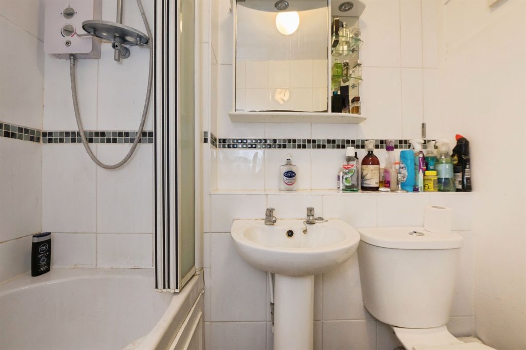 Additional image 10 of 2 bed flat for saleSilverdale Road, Southampton SO15