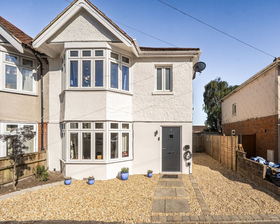 3 bed semi-detached house for saleMerton Road, Highfield, Southampton, Hampshire SO17