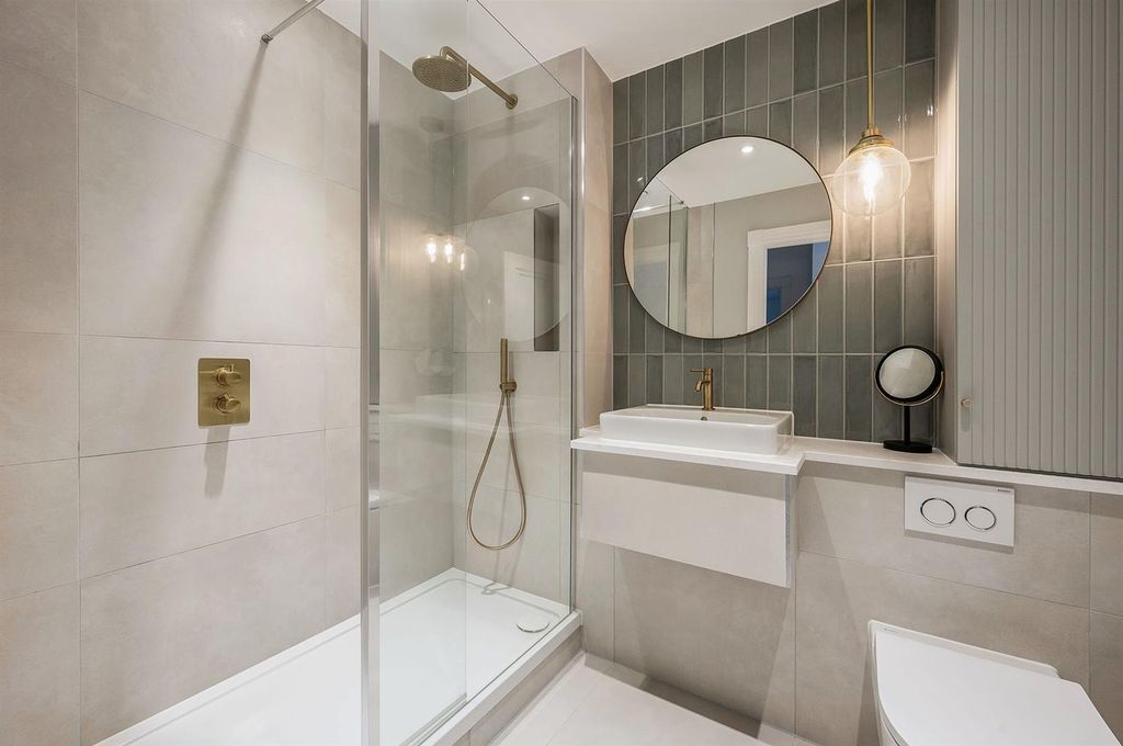Additional image 12 of 2 bed flat for saleFellowes Rise, Winchester SO22