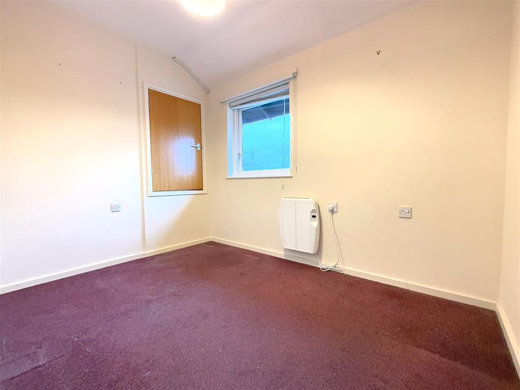 Additional image 8 of 2 bed flat for saleHarrison Court, Bingham NG13