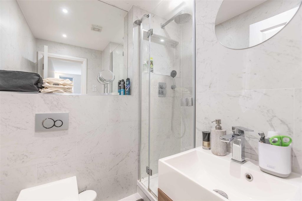 Additional image 10 of 2 bed maisonette for saleSt. Leonards Road, Windsor SL4
