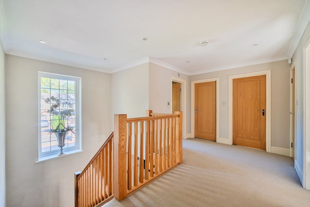Additional image 16 of 6 bed detached house for salePyrford, Surrey GU22
