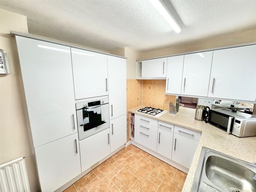Additional image 4 of 2 bed semi-detached bungalow for saleCollaton Road, Wigston LE18