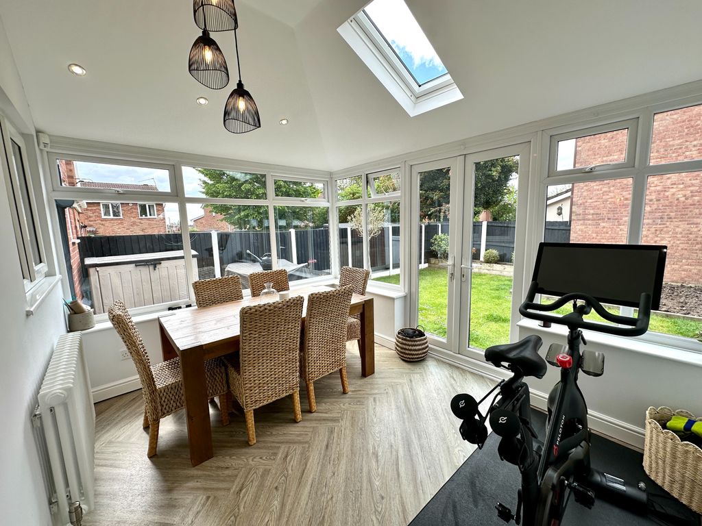 Additional image 8 of 4 bed semi-detached house for saleRosewood Drive, Coppice Farm Estate, Willenhall WV12