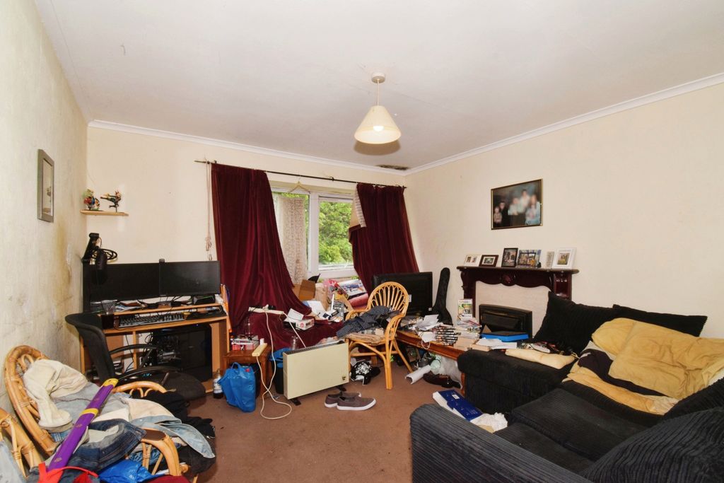 Additional image 4 of 2 bed flat for saleHotoft Road, Leicester, Leicestershire LE5
