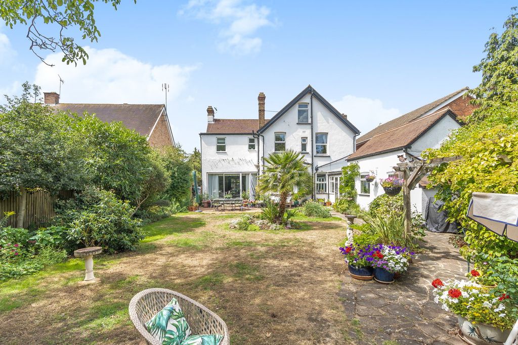 Additional image 15 of 4 bed detached house for saleStation Crescent, Ashford TW15