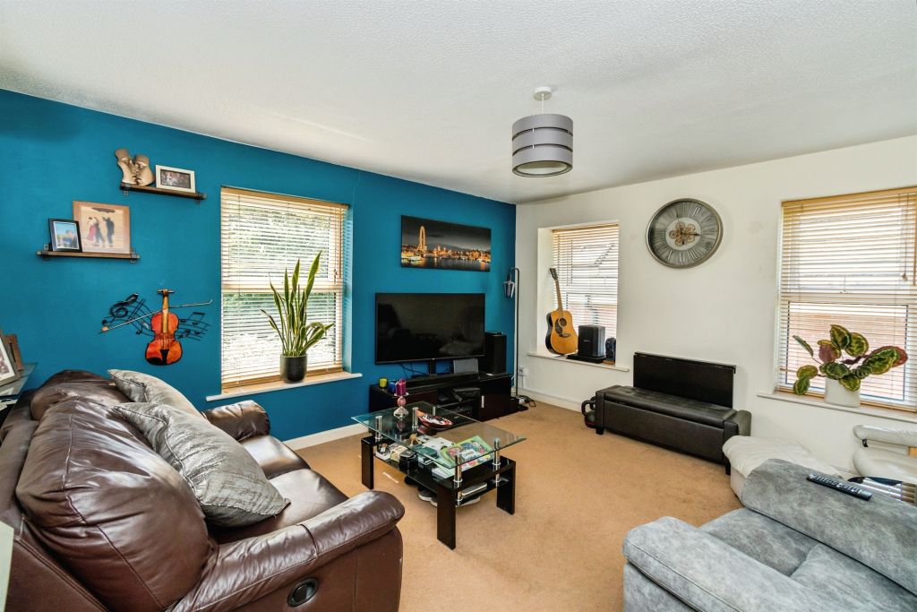 Additional image 5 of 2 bed flat for saleWestridge Road, Southampton SO17