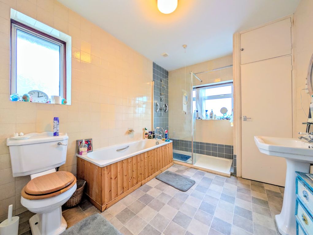 Additional image 18 of 5 bed detached house for saleArlington Avenue, Goring-By-Sea, Worthing BN12