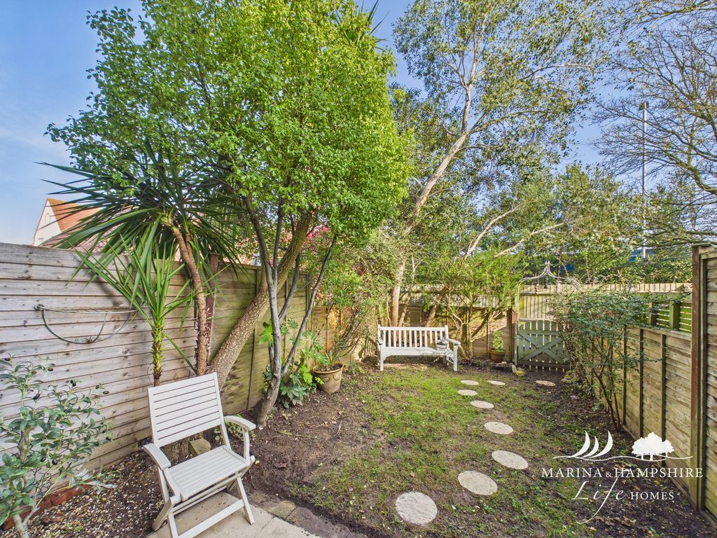 Additional image 10 of 3 bed terraced house for saleTintagel Way, Port Solent PO6