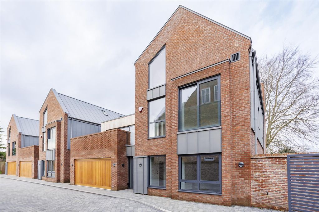Additional image 34 of 4 bed detached house for saleFulford Road, York YO10