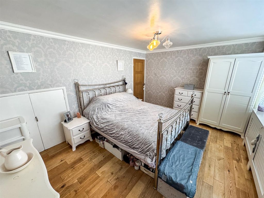 Additional image 13 of 4 bed town house for saleCarron Close, Corby NN17