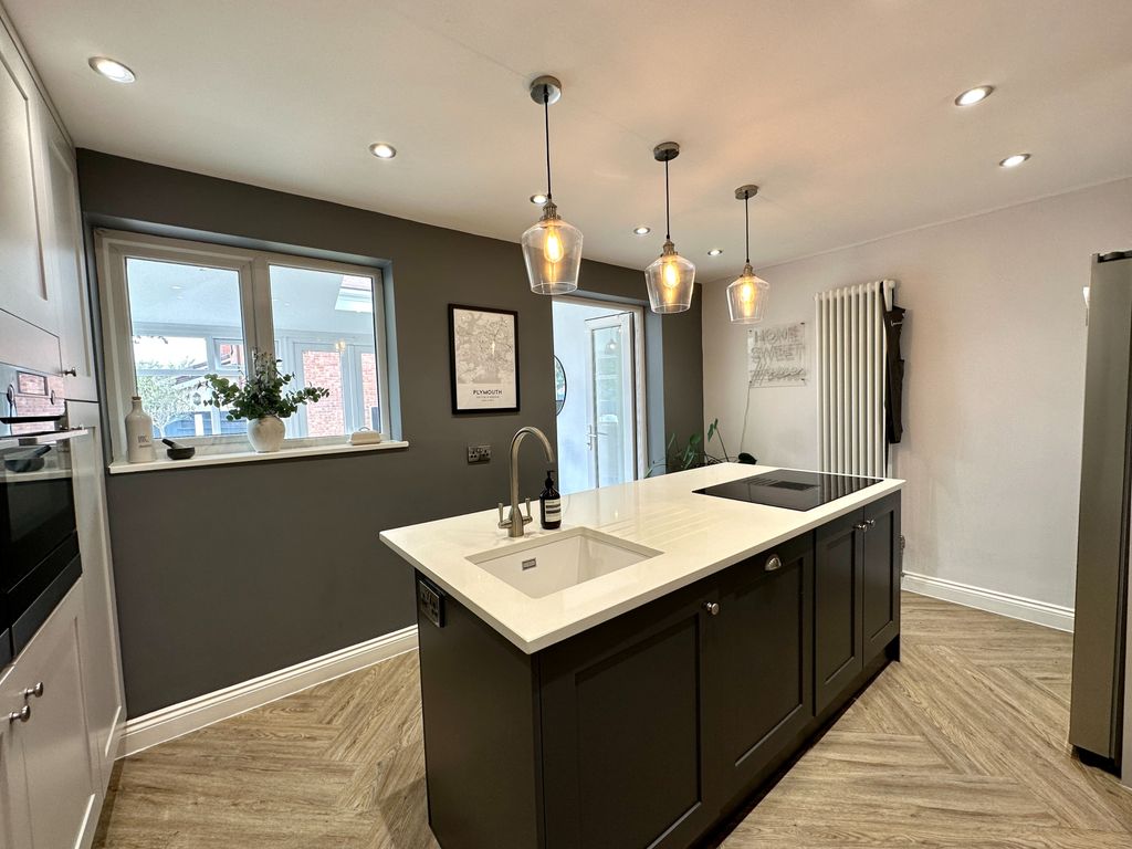 Additional image 7 of 4 bed semi-detached house for saleRosewood Drive, Coppice Farm Estate, Willenhall WV12