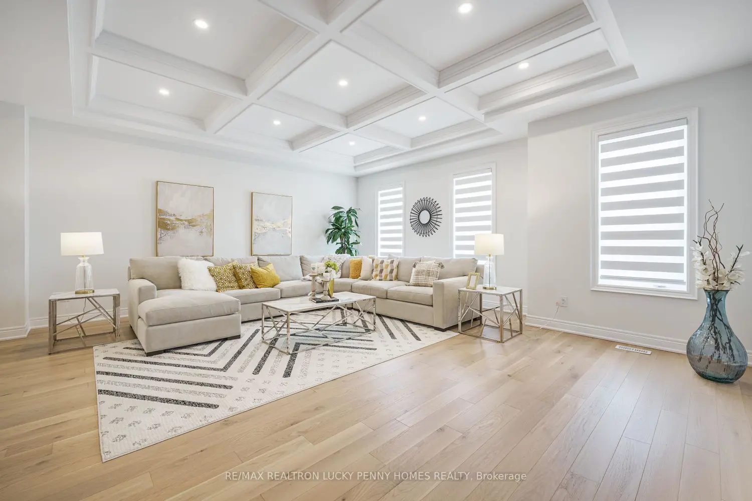 Additional image 8 of 9484 Bayview Avenue