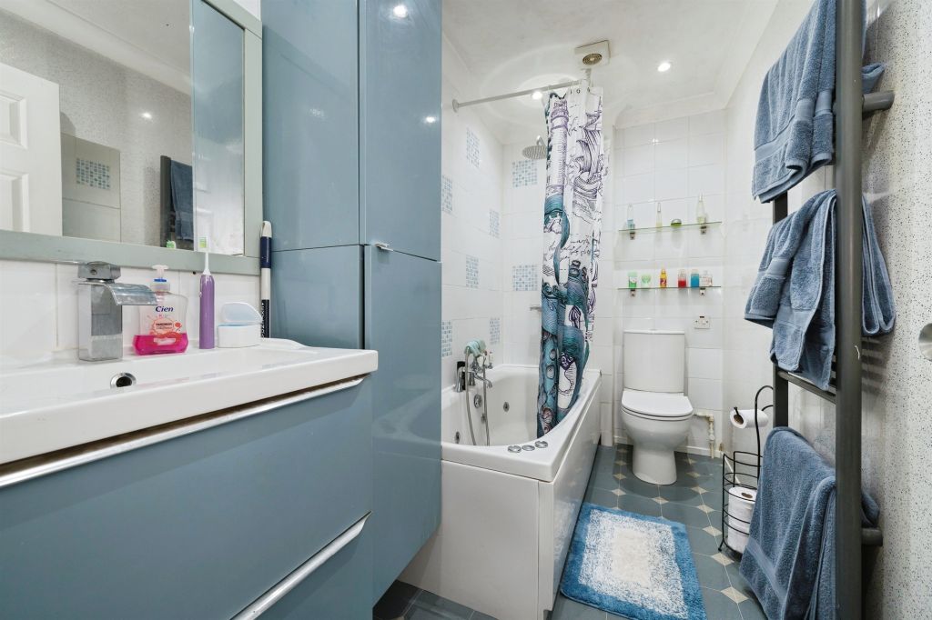Additional image 20 of 3 bed terraced house for saleWeston Grove Road, Southampton SO19