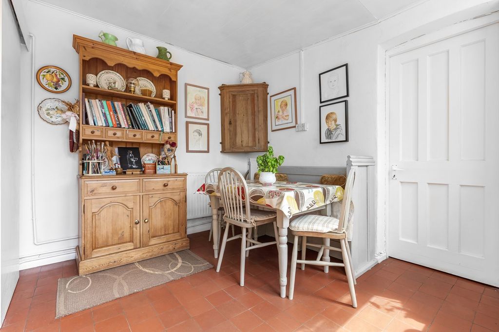 Additional image 6 of 4 bed detached house for saleStation Crescent, Ashford TW15