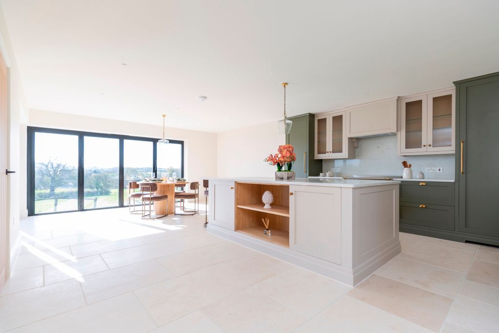 Additional image 2 of 4 bed detached house for saleHorkesley Ridge, Common Mead Lane, Gillingham SP8