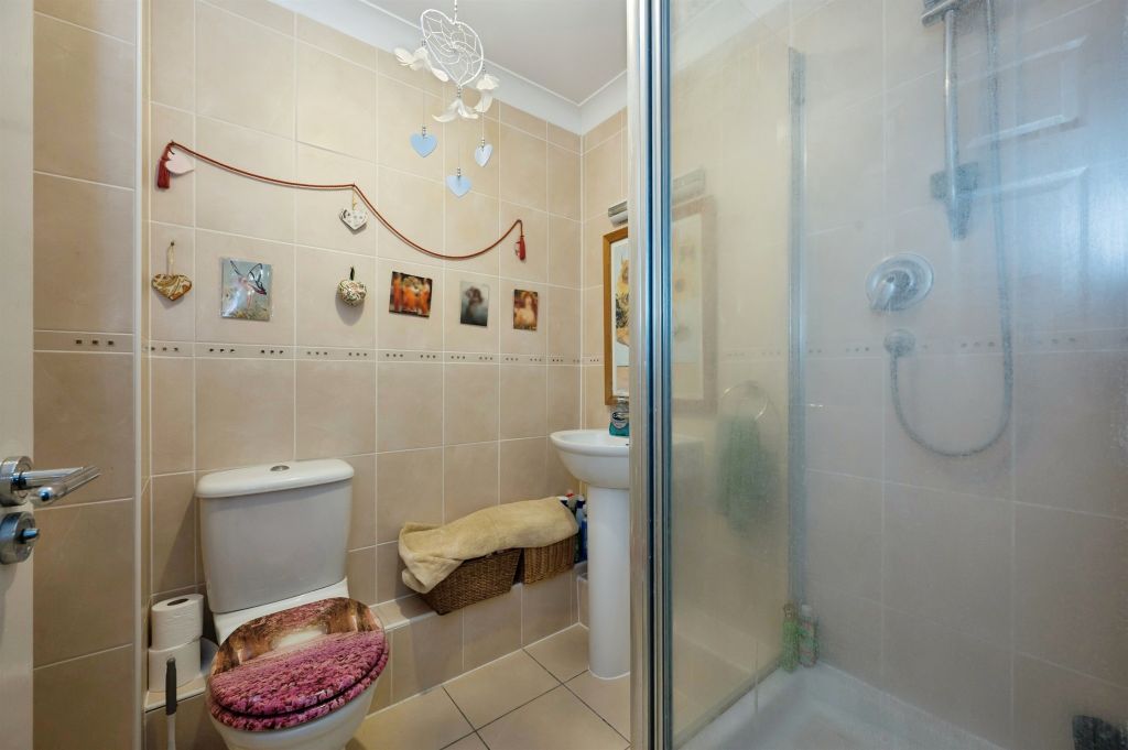 Additional image 5 of 2 bed flat for saleRegents Park Road, Southampton SO15