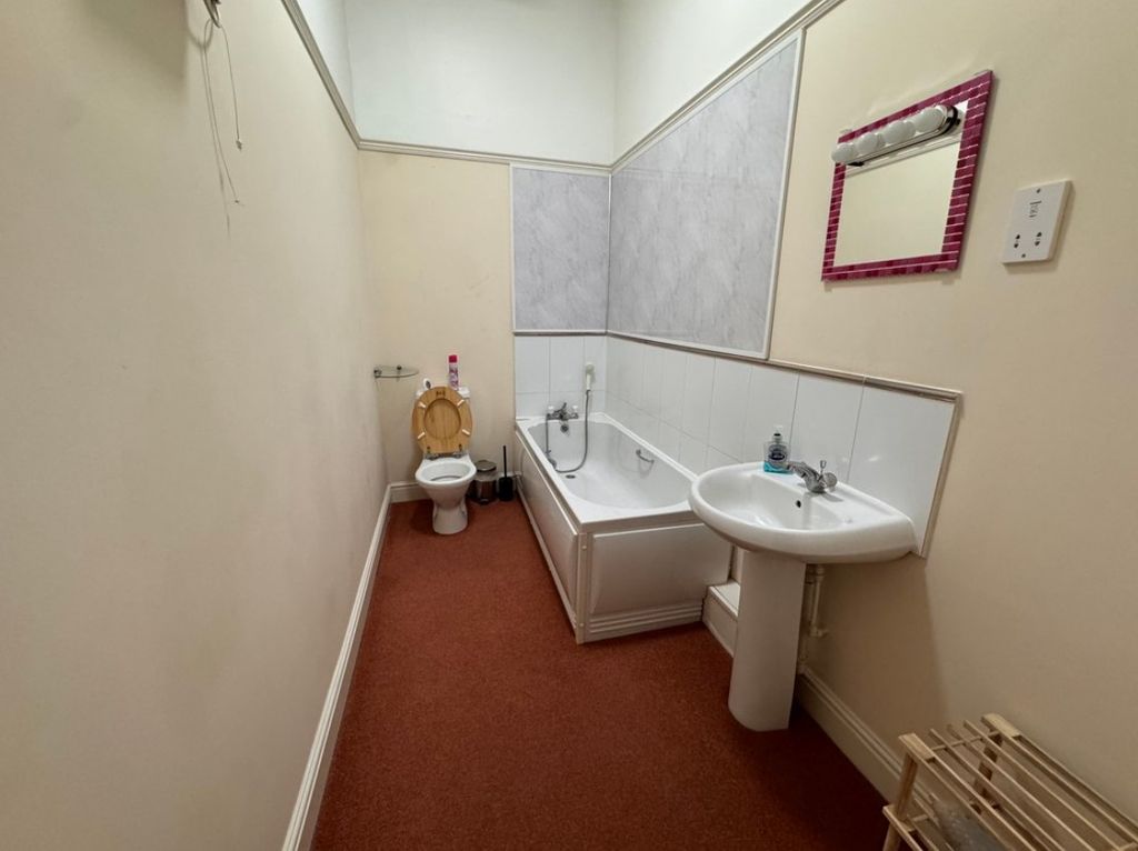 Additional image 7 of 3 bed flat for salePenn Road, Penn, Wolverhampton WV3