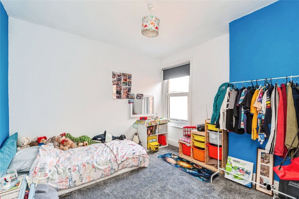 Additional image 15 of 4 bed semi-detached house for saleSuffolk Avenue, Shirley, Southampton, Hampshire SO15