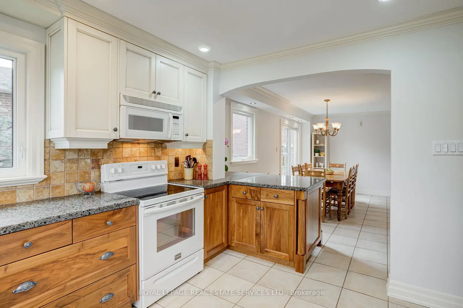 Additional image 8 of 716 Cameron Court