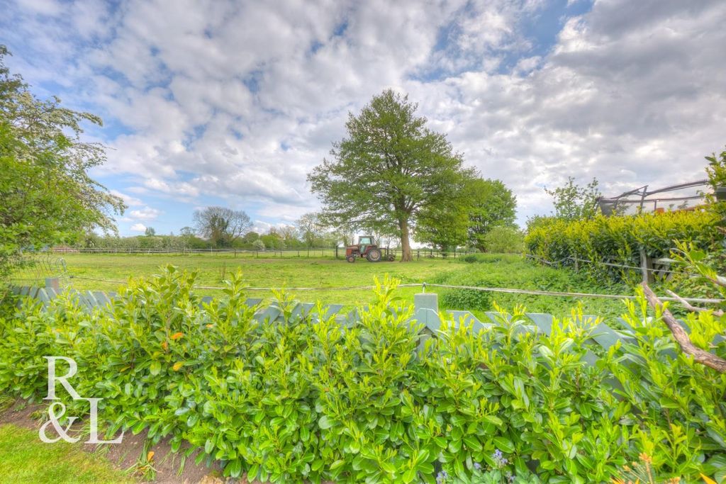 Additional image 4 of 4 bed detached house for saleNewbold Road, Barlestone, Nuneaton CV13