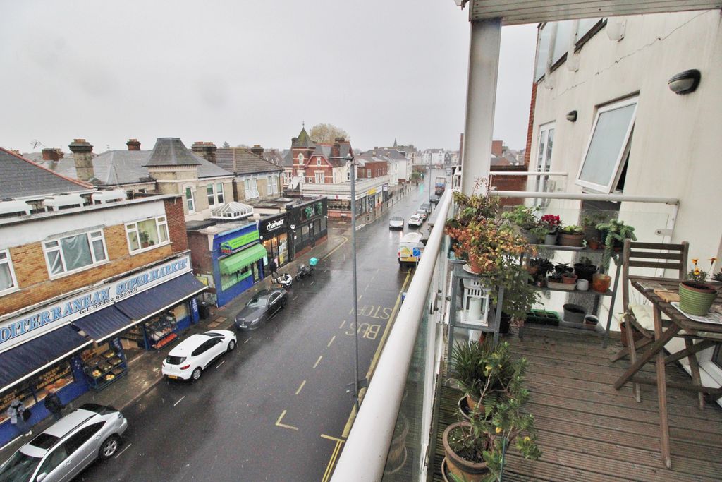 Additional image 19 of 2 bed flat for saleElm Grove, Southsea PO5